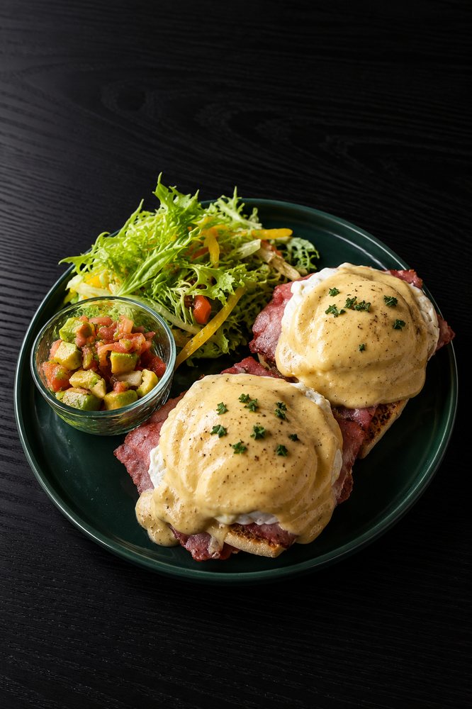Eggs Benedict